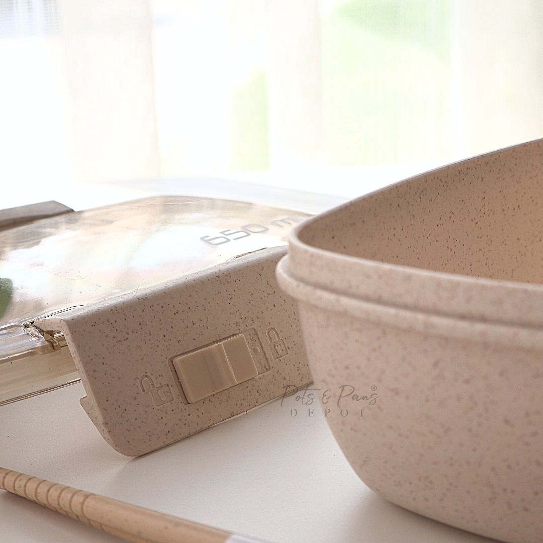 Everyday Beige Wheat Straw Bento Box