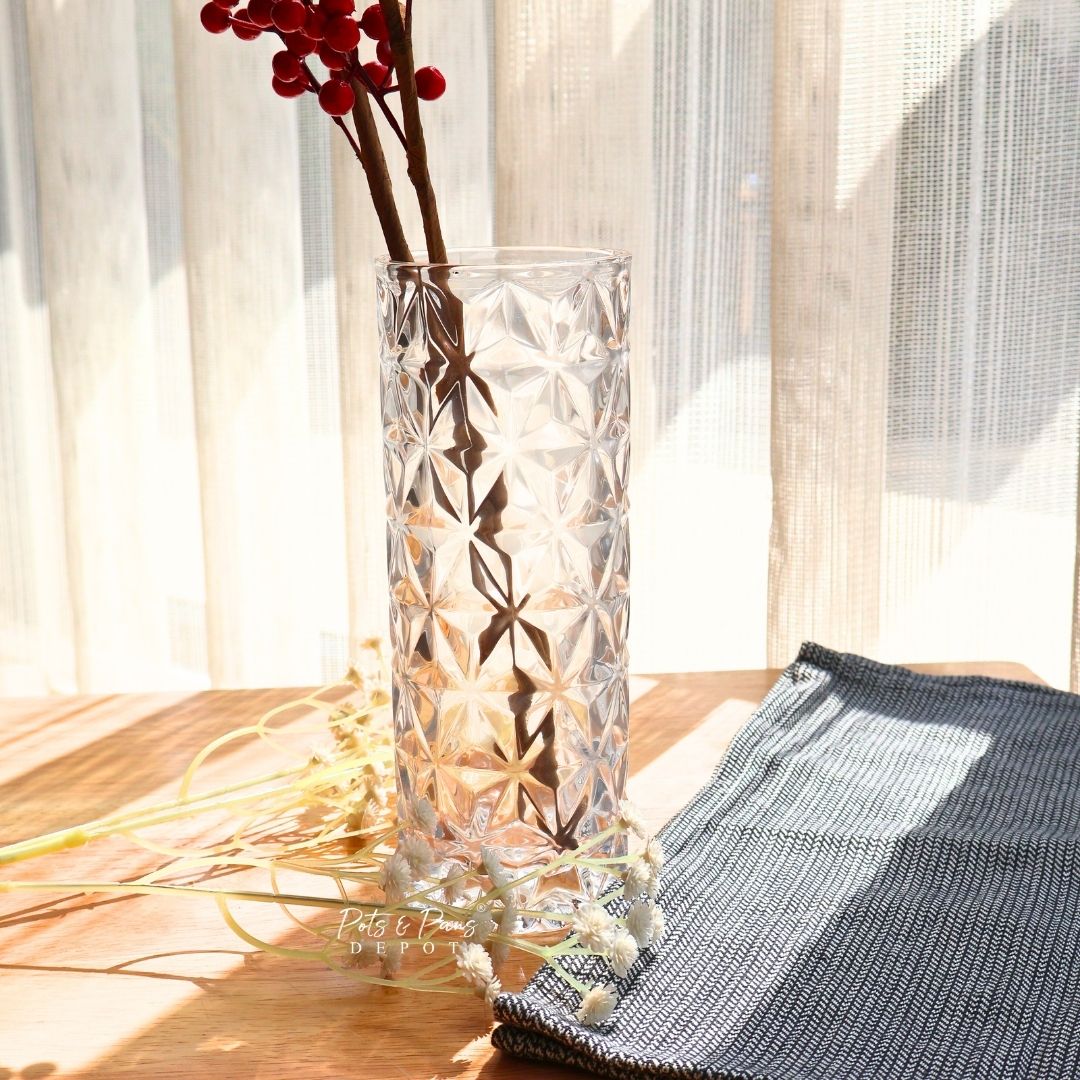 Red Cherry Pikes Glass Vase 525ml