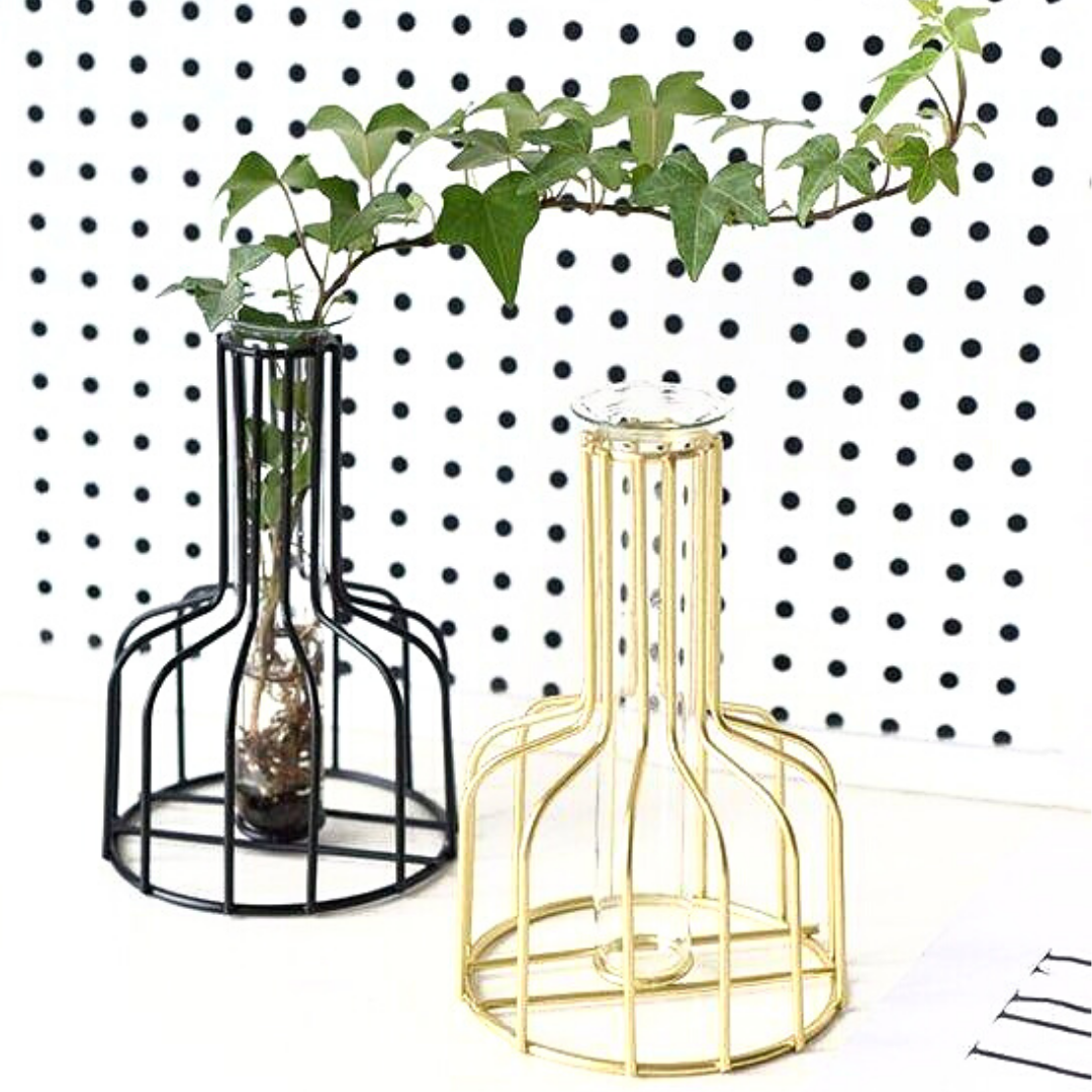 Retro Iron Wire Desk Bud Vase