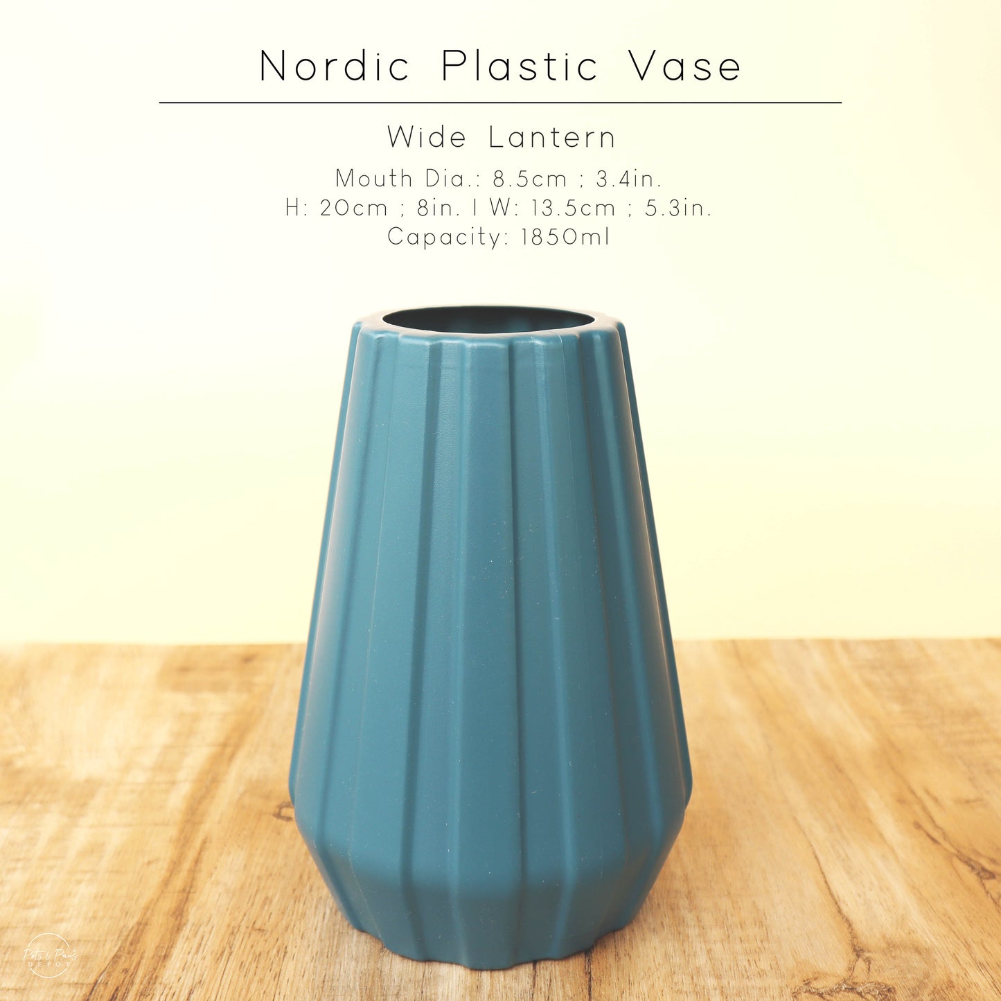 Nordic Plastic Desk Vase (Medium)