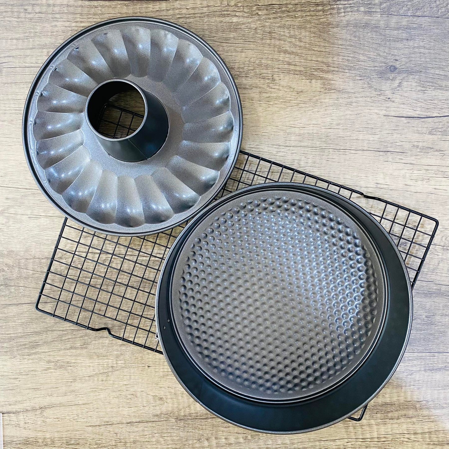 Springform Nonstick Bundt Pan